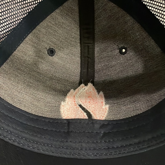 HOP VALLEY BREWING COMPANY TRUCKER HAT - Picture 8 of 8